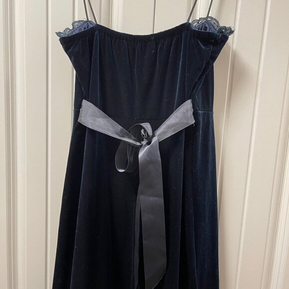 Vintage Gothic Victorian Inspired Velvet Ruffle Midi Dress Navy – XS - Picture 7 of 12